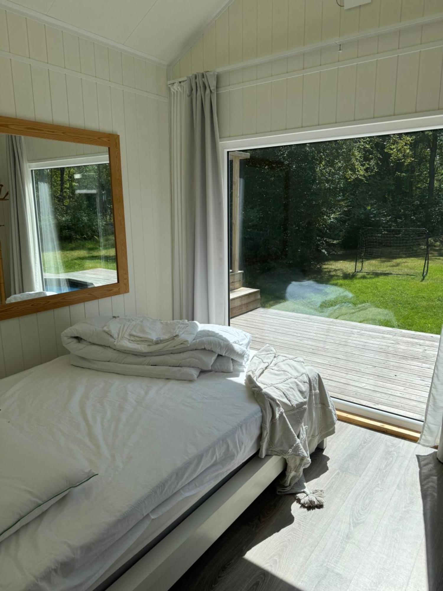 Cabin In The Forest With Spa Bath Västra Torup Zewnętrze zdjęcie